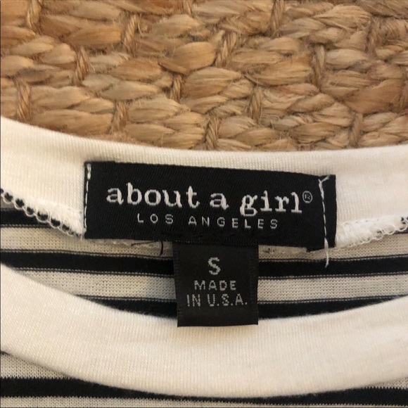 Crop Top Tshirt - Picture 2 of 2